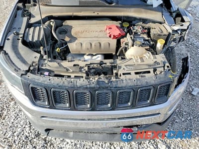 Zdjęcie 12 z 13 samochodu: 2019 JEEP COMPASS LIMITED VIN:3C4NJDCB3KT620175 - miniatura