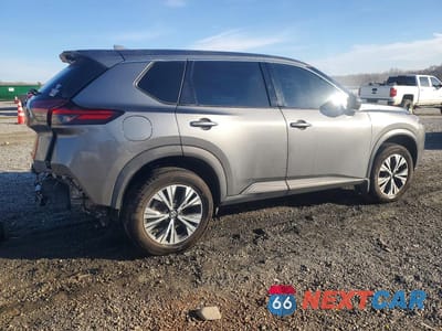 Trzecie zdjęcie samochodu z tyłu: 2021 NISSAN ROGUE SV VIN:5N1AT3BA8MC681916 - miniatura