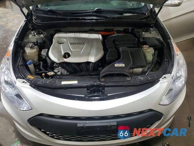Zdjęcie 11 z 11 samochodu: 2013 HYUNDAI SONATA HYBRID BASE VIN:KMHEC4A48DA093223 - miniatura