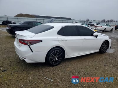 Trzecie zdjęcie samochodu z tyłu: 2022 TOYOTA CAMRY SE VIN:4T1G11AK4NU629144 - miniatura
