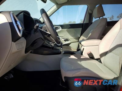 Zdjęcie 7 z 11 samochodu: 2021 KIA SOUL LX VIN:KNDJ23AU0M7142931 - miniatura