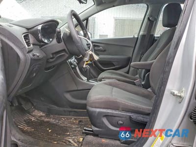 Zdjęcie 7 z 13 samochodu: 2018 CHEVROLET TRAX LS VIN:3GNCJNSB7JL387423 - miniatura