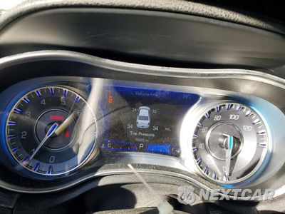 Zdjęcie 9 z 13 samochodu: 2021 CHRYSLER 300 TOURING VIN:2C3CCARG0MH541582 - miniatura