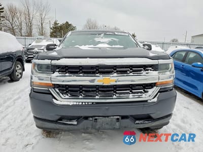 Piąte zdjęcie samochodu w środku: 2019 CHEVROLET SILVERADO LD C1500 VIN:2GCRCNEC4K1115559 - miniatura