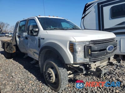 2019 FORD F550 SUPER DUTY FLATBED TRUCK 1FD0W5HT4KEF73141 - główne zdjęcie licytacji z USA - miniatura