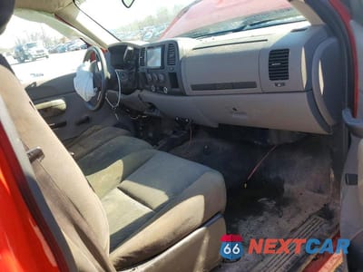 Zdjęcie 8 z 12 samochodu: 2010 GMC SIERRA K1500 VIN:1GTPKTE03AZ288354 - miniatura