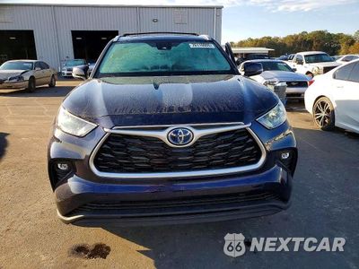 Piąte zdjęcie samochodu w środku: 2022 TOYOTA HIGHLANDER HYBRID XLE VIN:5TDHBRCH7NS548052 - miniatura