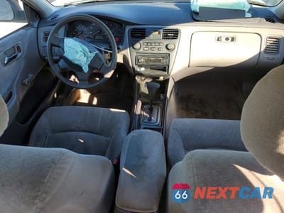 Zdjęcie 8 z 13 samochodu: 2001 HONDA ACCORD VALUE VIN:1HGCF86661A094288 - miniatura