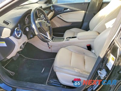 Zdjęcie 7 z 11 samochodu: 2014 MERCEDES-BENZ CLA 250 VIN:WDDSJ4EBXEN063601 - miniatura