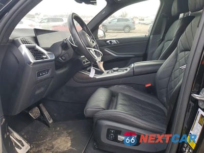 Zdjęcie 7 z 14 samochodu: 2024 BMW X7 XDRIVE40I VIN:5UX23EM0XR9S48108 - miniatura