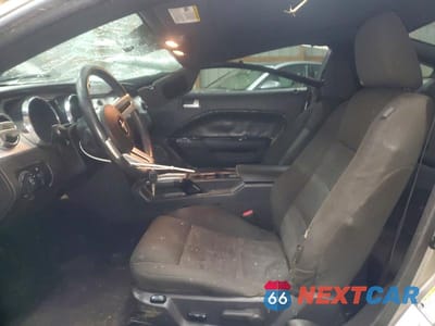 Zdjęcie 7 z 11 samochodu: 2008 FORD MUSTANG VIN:1ZVHT80N485137703 - miniatura