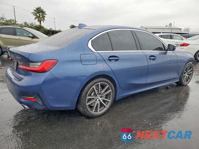 Trzecie zdjęcie samochodu z tyłu: 2021 BMW 330I VIN:3MW5R1J06M8B98172 - miniatura