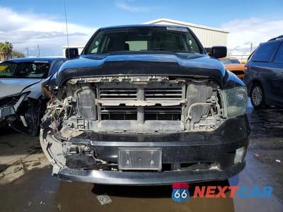 Piąte zdjęcie samochodu w środku: 2015 RAM 1500 ST VIN:1C6RR6KG7FS571113 - miniatura