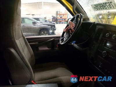 Zdjęcie 7 z 14 samochodu: 2022 CHEVROLET EXPRESS 2500 DELIVERY VAN VIN:1GCWGAFP0N1194594 - miniatura