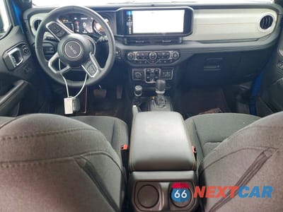 Zdjęcie 8 z 13 samochodu: 2024 JEEP WRANGLER SAHARA VIN:1C4PJXEG4RW245159 - miniatura