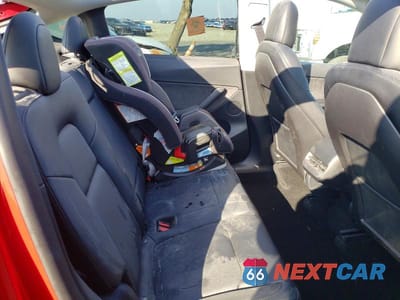 Zdjęcie 10 z 12 samochodu: 2022 TESLA MODEL Y VIN:7SAYGDEF5NF486819 - miniatura
