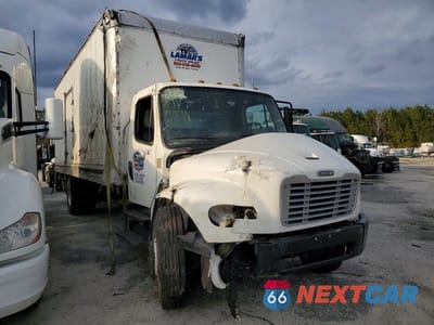 2020 FREIGHTLINER M2 106 MEDIUM DUTY 3ALACWFC3LDMD6708 - główne zdjęcie licytacji z USA - miniatura