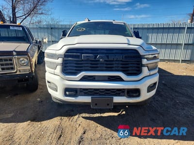 Piąte zdjęcie samochodu w środku: 2025 RAM 2500 BIG HORN VIN:3C6UR5DJ2SG539734 - miniatura
