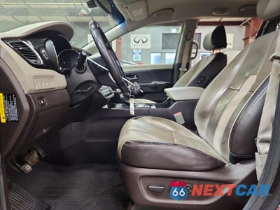 Zdjęcie 7 z 12 samochodu: 2018 KIA SEDONA SXL VIN:KNDME5C15J6357385 - miniatura