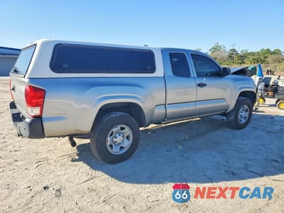 Trzecie zdjęcie samochodu z tyłu: 2017 TOYOTA TACOMA SR VIN:5TFRX5GN3HX087266 - miniatura