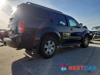 Trzecie zdjęcie samochodu z tyłu: 2010 NISSAN PATHFINDER S FE+ VIN:5N1AR1NN7AC627018 - miniatura