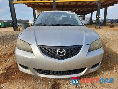 Piąte zdjęcie samochodu w środku: 2005 MAZDA 3 I VIN:JM1BK12F051290865 - miniatura