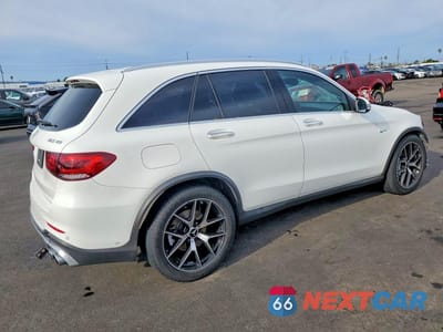 Trzecie zdjęcie samochodu z tyłu: 2021 MERCEDES-BENZ GLC 43 4MATIC AMG VIN:W1N0G6EBXMF950967 - miniatura