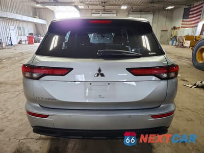 Zdjęcie 6 z 13 samochodu: 2024 MITSUBISHI OUTLANDER MAX 650 VIN:JA4J4UA83RZ073953 - miniatura
