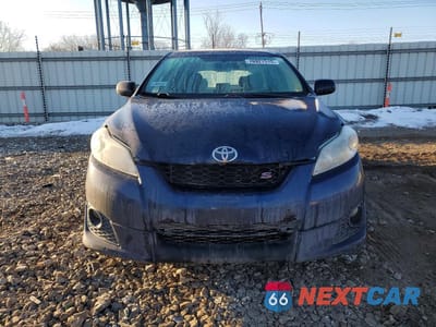 Piąte zdjęcie samochodu w środku: 2009 TOYOTA COROLLA MATRIX S VIN:2T1LE40E19C010315 - miniatura