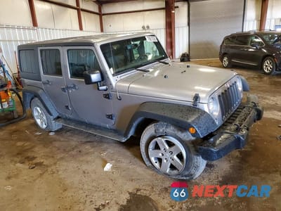 Czwarte zdjęcie samochodu z boku: 2016 JEEP WRANGLER UNLIMITED SPORT VIN:1C4BJWDG8GL329666 - miniatura