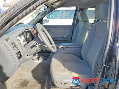 Zdjęcie 7 z 12 samochodu: 2005 DODGE DAKOTA SLT VIN:1D7HW42N15S315537 - miniatura