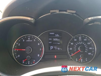 Zdjęcie 9 z 12 samochodu: 2016 KIA FORTE LX VIN:KNAFX4A69G5533202 - miniatura