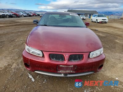 Piąte zdjęcie samochodu w środku: 2002 PONTIAC GRAND PRIX GT VIN:1G2WP12KX2F256080 - miniatura