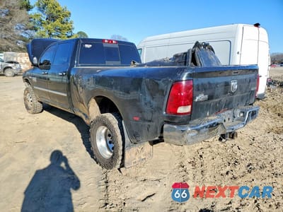 Drugie zdjęcie samochodu z przodu: 2018 RAM 3500 SLT VIN:3C63RRHJ0JG300095 - miniatura