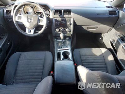 Zdjęcie 8 z 11 samochodu: 2013 DODGE CHALLENGER SXT VIN:2C3CDYAG2DH679237 - miniatura