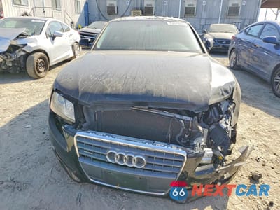 Piąte zdjęcie samochodu w środku: 2012 AUDI A5 PREMIUM VIN:WAUCFAFR6CA000538 - miniatura