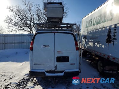 Zdjęcie 6 z 13 samochodu: 2006 GMC SAVANA 3500 VAN WITH BUCKET LIFT VIN:1GTHG392161207097 - miniatura