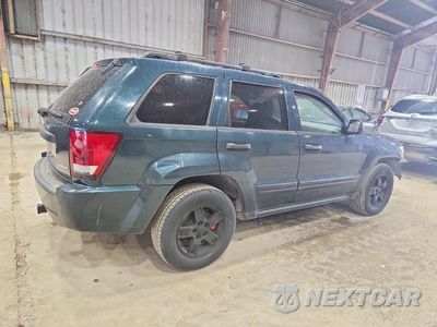 Piąte zdjęcie samochodu w środku: 2005 JEEP GRAND CHEROKEE LAREDO VIN:1J4HR48N95C513201 - miniatura