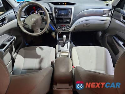 Zdjęcie 8 z 12 samochodu: 2011 SUBARU FORESTER 2.5X PREMIUM VIN:JF2SHADC5BH724008 - miniatura