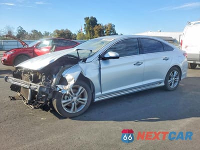 2018 HYUNDAI SONATA SPORT 5NPE34AF8JH642543 - główne zdjęcie licytacji z USA - miniatura
