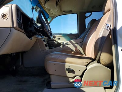 Zdjęcie 7 z 14 samochodu: 2003 CHEVROLET TAHOE C1500 VIN:1GNEC13T83R177685 - miniatura