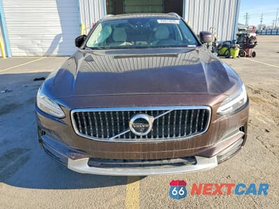 Piąte zdjęcie samochodu w środku: 2017 VOLVO V90 CROSS COUNTRY T6 INSCRIPTION VIN:YV4A22NL3H1001417 - miniatura