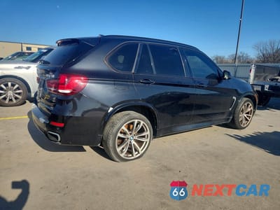 Trzecie zdjęcie samochodu z tyłu: 2016 BMW X5 XDRIVE50I VIN:5UXKR6C51G0J79974 - miniatura