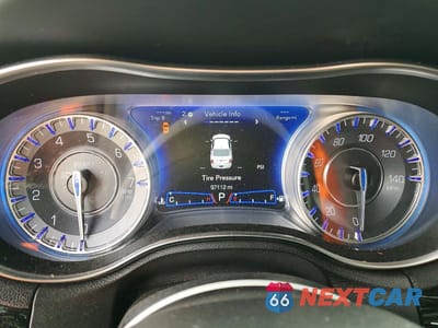 Zdjęcie 9 z 12 samochodu: 2022 CHRYSLER 300 S VIN:2C3CCABG2NH158707 - miniatura