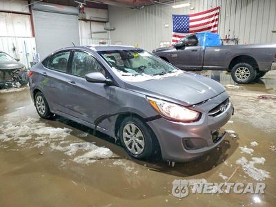 Czwarte zdjęcie samochodu z boku: 2017 HYUNDAI ACCENT SE VIN:KMHCT4AE8HU298125 - miniatura