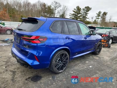 Trzecie zdjęcie samochodu z tyłu: 2024 BMW X5 M COMPETITION VIN:5YM13ET01R9V69704 - miniatura