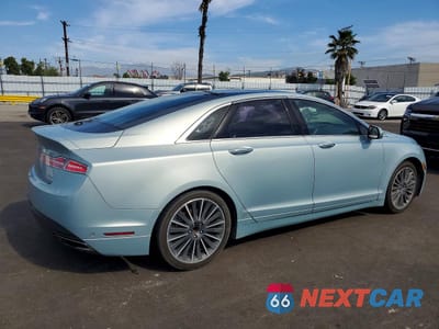Trzecie zdjęcie samochodu z tyłu: 2013 LINCOLN MKZ HYBRID VIN:3LN6L2LU7DR804227 - miniatura
