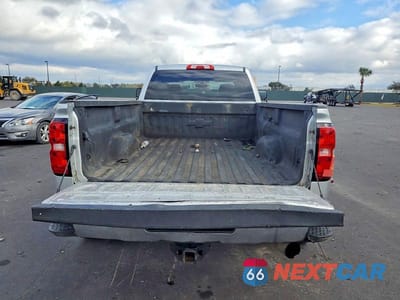 Zdjęcie 10 z 12 samochodu: 2017 CHEVROLET SILVERADO K3500 VIN:1GC4KYCY8HF207966 - miniatura