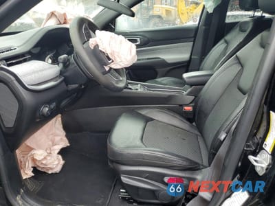 Zdjęcie 7 z 12 samochodu: 2025 JEEP COMPASS LATITUDE VIN:3C4NJDBN9ST581801 - miniatura