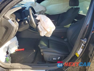 Zdjęcie 7 z 11 samochodu: 2019 BMW 330I VIN:3MW5R1J5XK8B00088 - miniatura